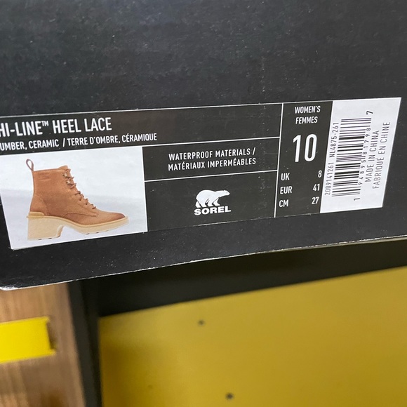 Brand new in box Sorel hi-line lace boot - Picture 4 of 4